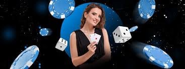Animasi kombinasi kartu terbaik dalam permainan Ceme Online